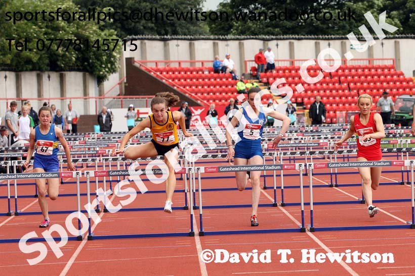 Inter girls 80 metres hurdles, English Schools Track and Field. Photo: David T. Hewitson/Sports for All Pics